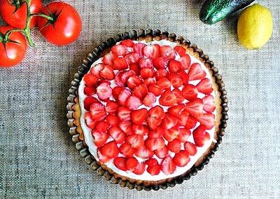 Tarta z mascarpone i truskawkami