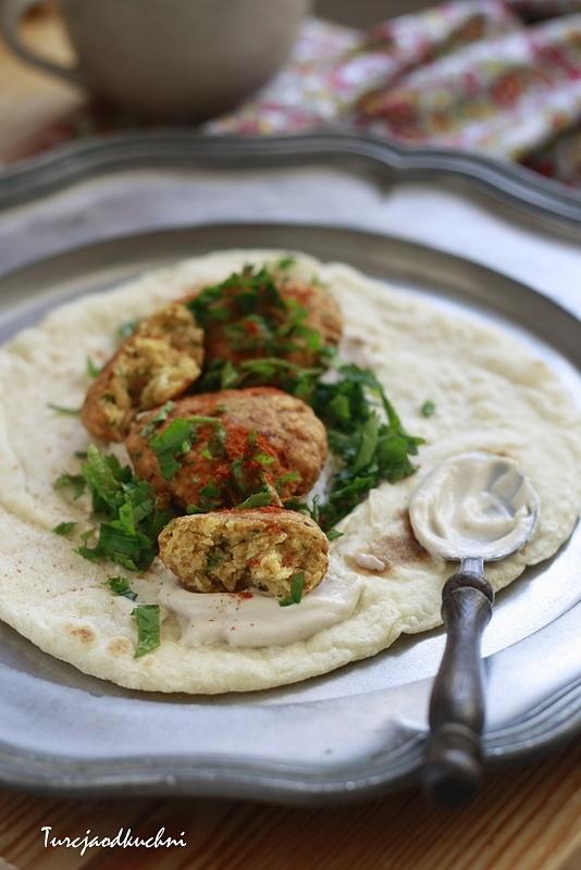 Nohut köftesi czyli arabski falafel