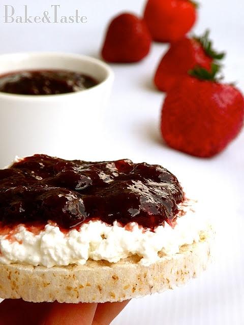 Dżem truskawkowy - przepis na domową konfiturę