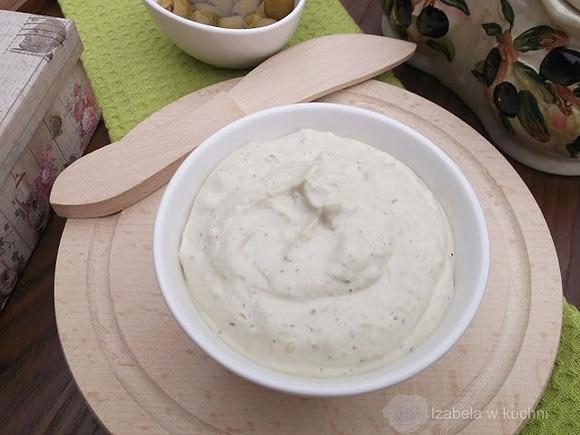 Pasta z sera feta i zielonych oliwek