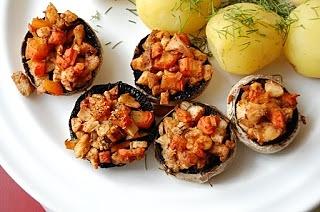 Pieczarki faszerowane