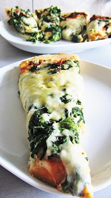 Domowa pizza o kruchym cieście