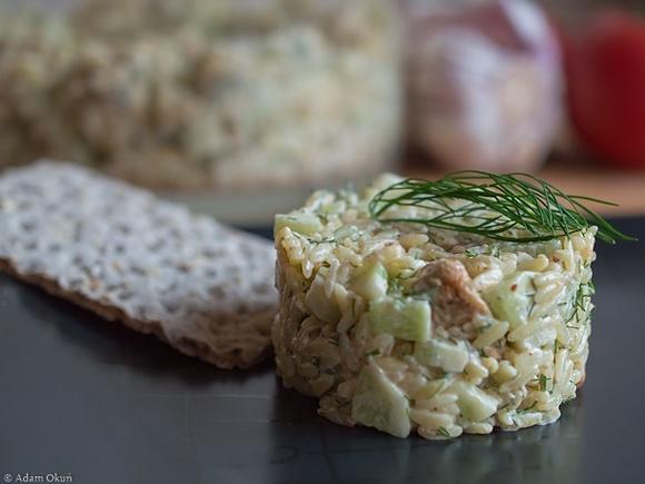 Sałatka makaronowa z grillowanym kurczakiem