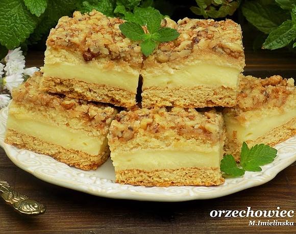 Orzechowiec z masą na gorąco
