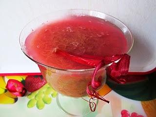 Domowa galaretka rabarbarowa