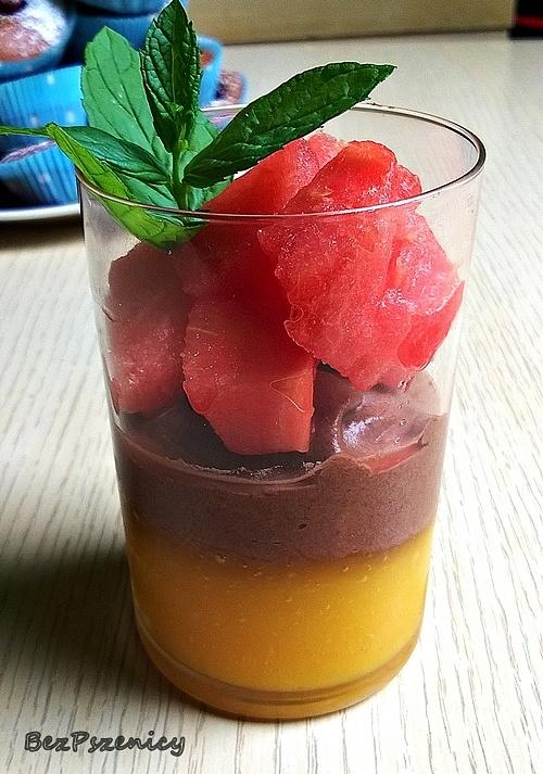 Mus mango czekolada z truskawkową niespodzianką