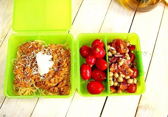 Jedzonko do pracy na lato: przepisy na lunch do zabrania