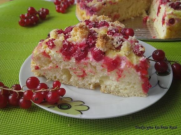 Ciasto drożdżowe z serem, porzeczkami i kokosową kruszonką