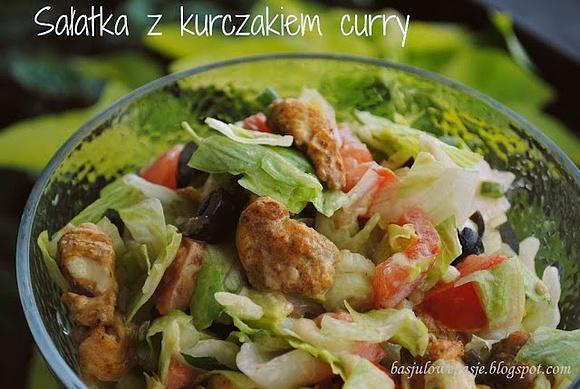 Sałatka z kurczakiem w sosie curry