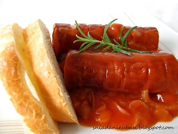 Kiełbaski po węgiersku w sosie pomidorowym