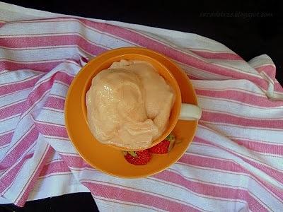 Sorbet z rabarbaru i imbiru na ochłodę