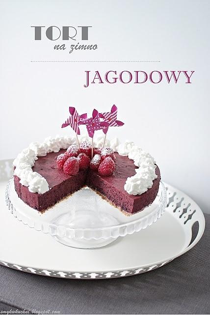 Jagodowa subtelność na spodzie z otrębów z żurawiną
