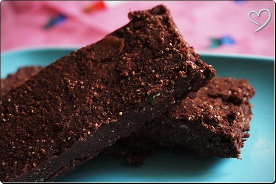 Proteinowe batony ciasteczkowe brownie z migdałami