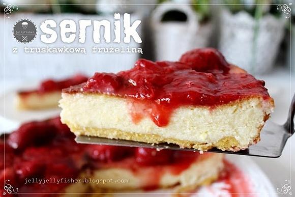 Sernik z truskawkami