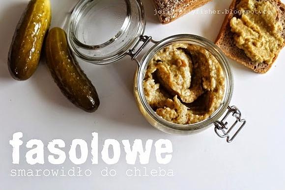 Fasolowa pasta do smarowania chleba z cebulą i jabłkiem