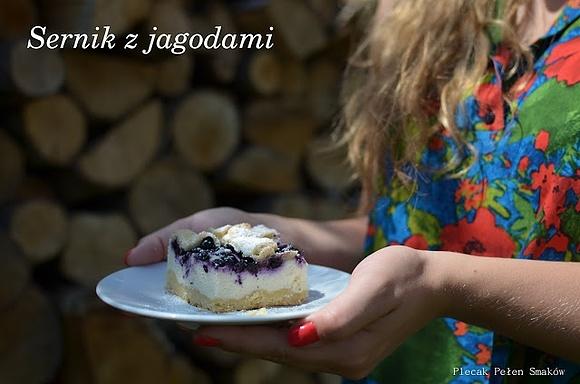 Sernik z jagodami