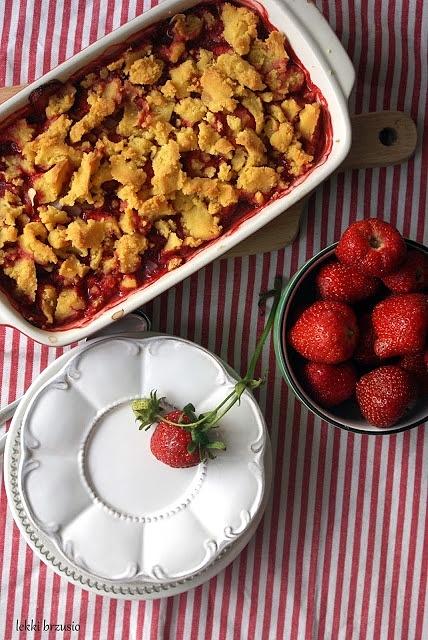 Crumble truskawkowe