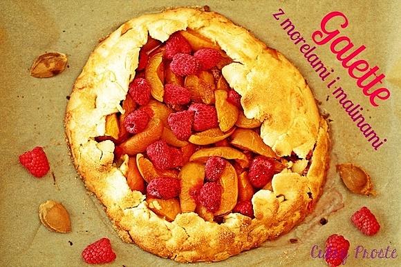 Galette z morelami i malinami