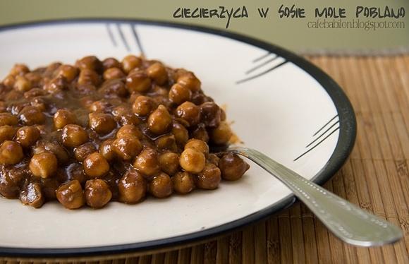Ciecierzyca w sosie mole poblano