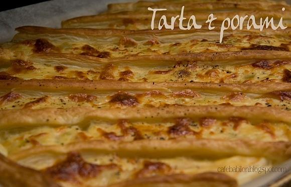 Tarta z łososiem i niespodzianką pod porami