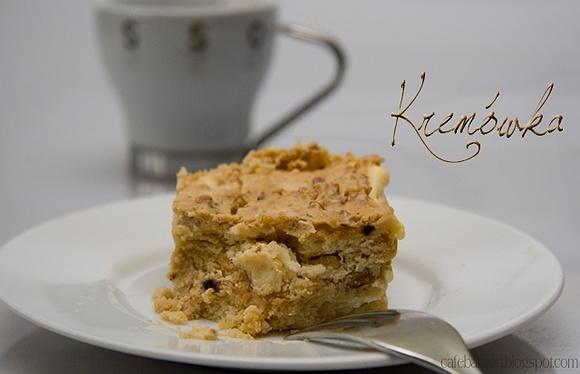 Kremówka na kruchym cieście z orzechami i karmelami