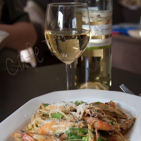 Spaghetti z krewetkami i fasolką szparagową