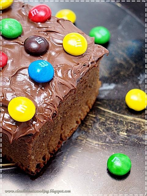 Czekoladowe ciasto z Nutellą i M&M's