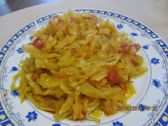 Kapusta z pomidorami