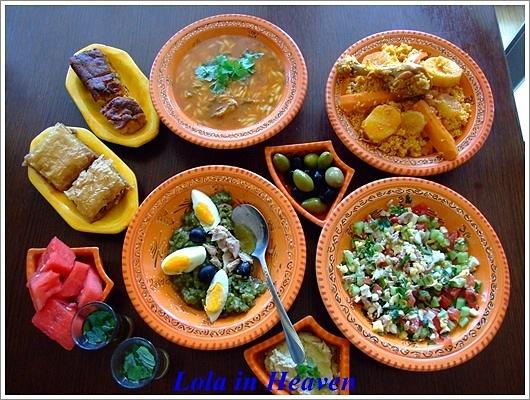 Iftar - kolacja po zachodzie słońca pełna aromatycznych przysmaków
