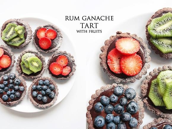 Tarta z ganache rumowym i owocami