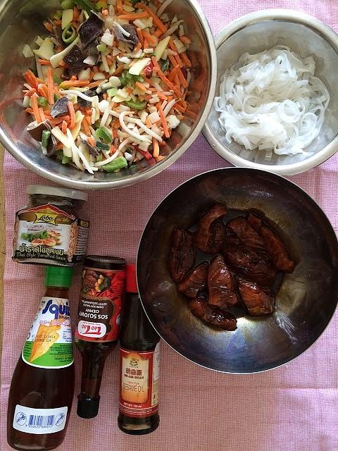 Phad Thai z łososiem