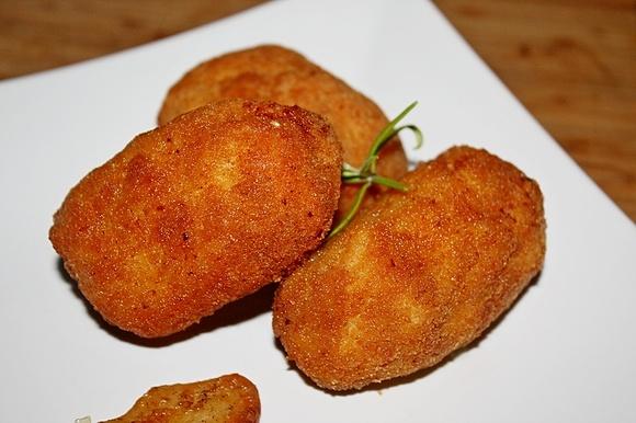De volaille z masłem - przepis na soczysty kotlet drobiowy