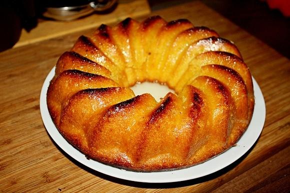 Cytrynowa babka deserowa