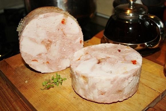 Szynka drobiowa z papryczką piri piri w szynkowarze