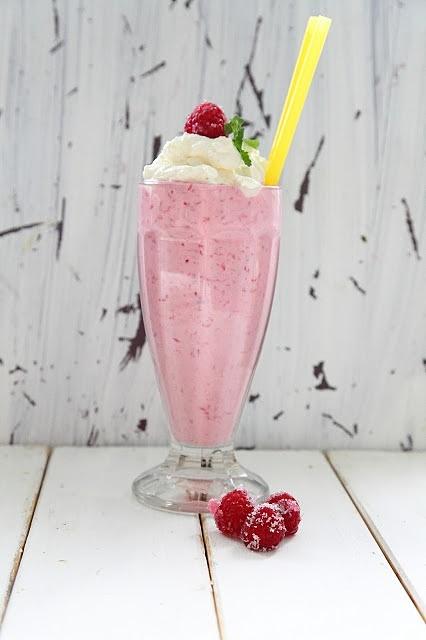 Malinowy milkshake
