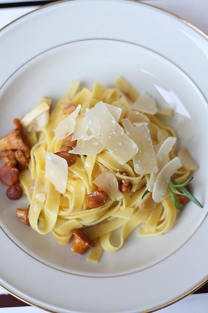 Tagliatelle z kurkami i białym winem