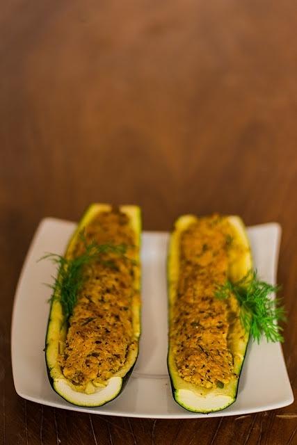 Cukinia faszerowana tofu