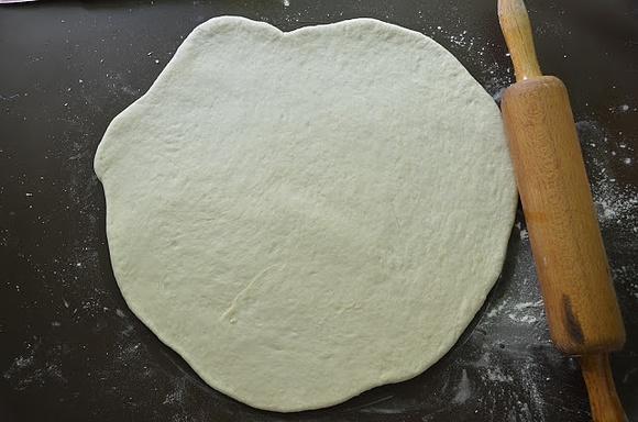 Ciasto na pizzę