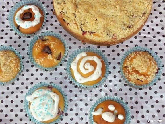 Muffinki kefirowe ze śliwkami i czekoladą