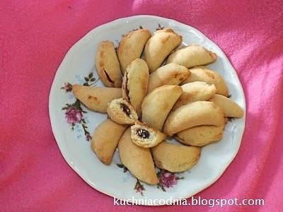 Mini rogale z nadzieniem różanym