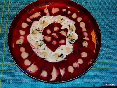 Sałatka z buraczków w stylu carpaccio