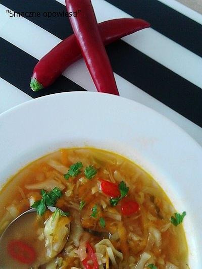 Zupa kapuściana na ostro