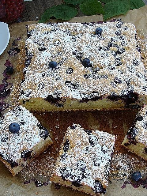 Ciasto jogurtowe z borówkami amerykańskimi