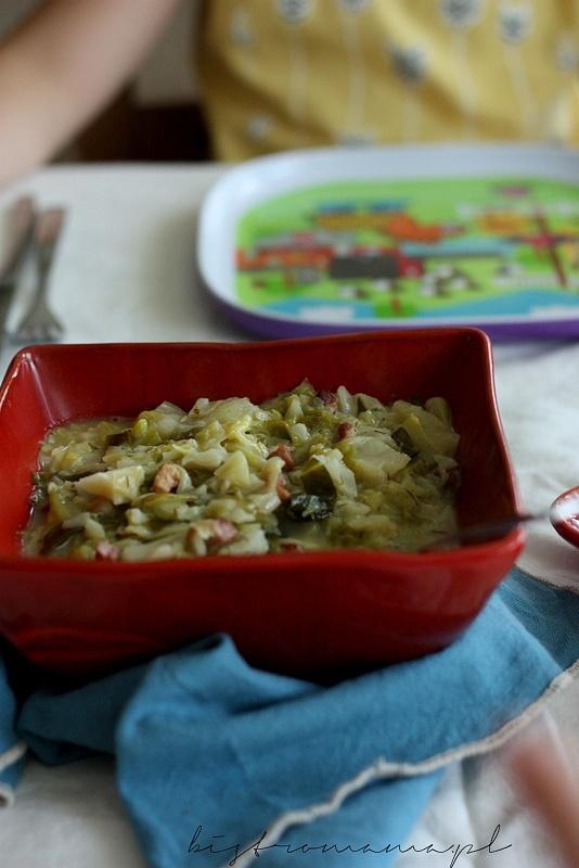 Młoda kapusta jako dodatek do obiadu