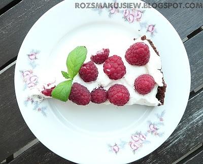 Tarta z malinami bez pieczenia
