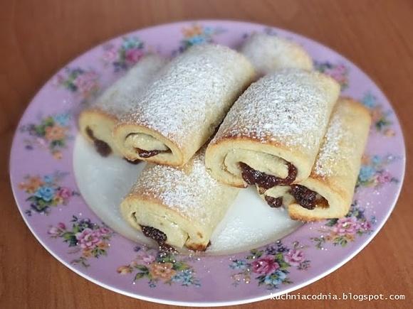 Roladki nadziewane marmoladą różaną