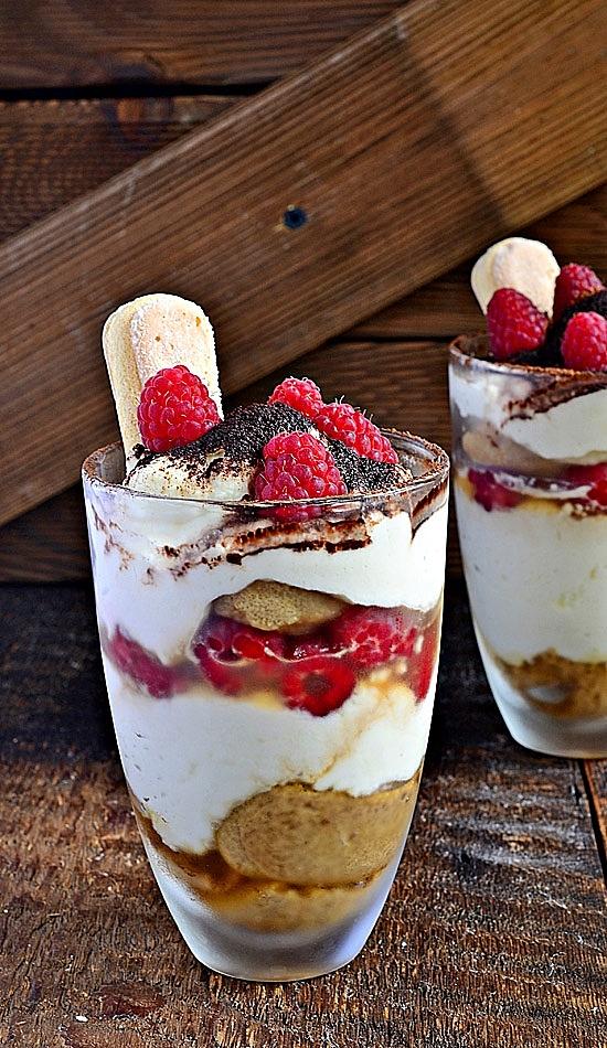 Malinowe tiramisu na letni podwieczorek