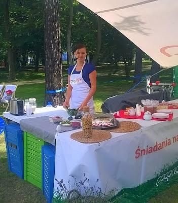Śniadania na trawie podczas slow food festival
