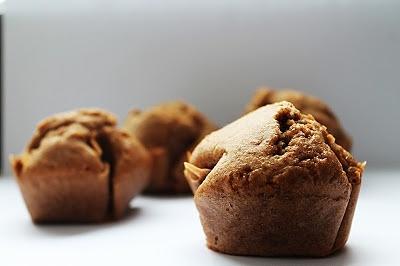Pełnoziarniste muffiny cynamonowe