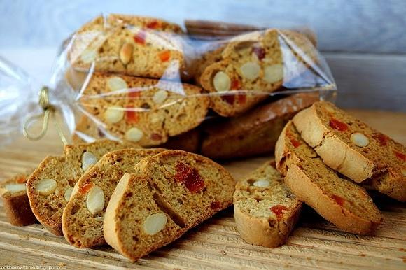 Cantuccini z migdałami i papają